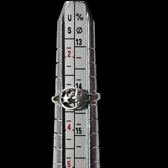 Moon and Star Toe Ring, adjustable .925 Sterling Silver - Picture 3 of 5